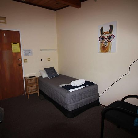 Yha Sunflower Lodge New Plymouth Exterior foto