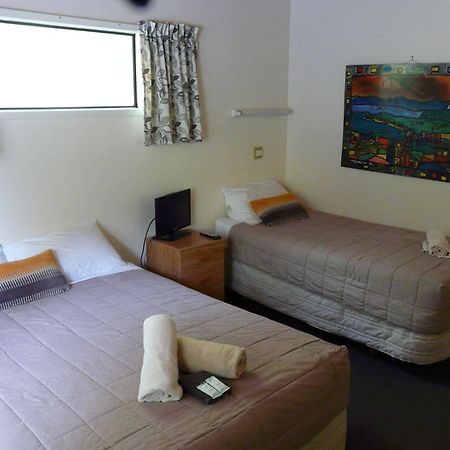 Yha Sunflower Lodge New Plymouth Exterior foto