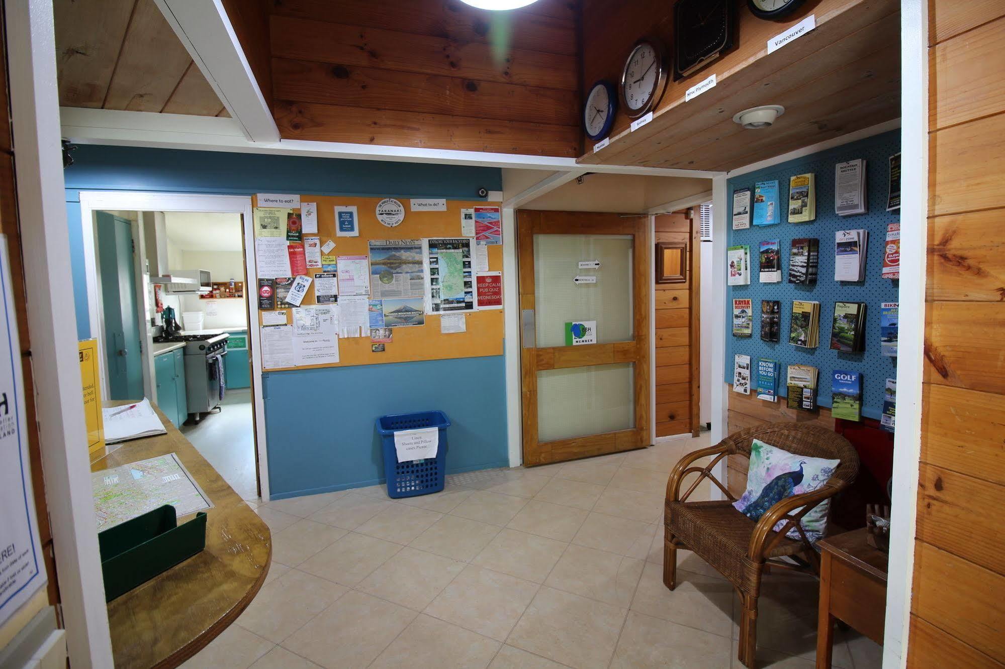 Yha Sunflower Lodge New Plymouth Exterior foto