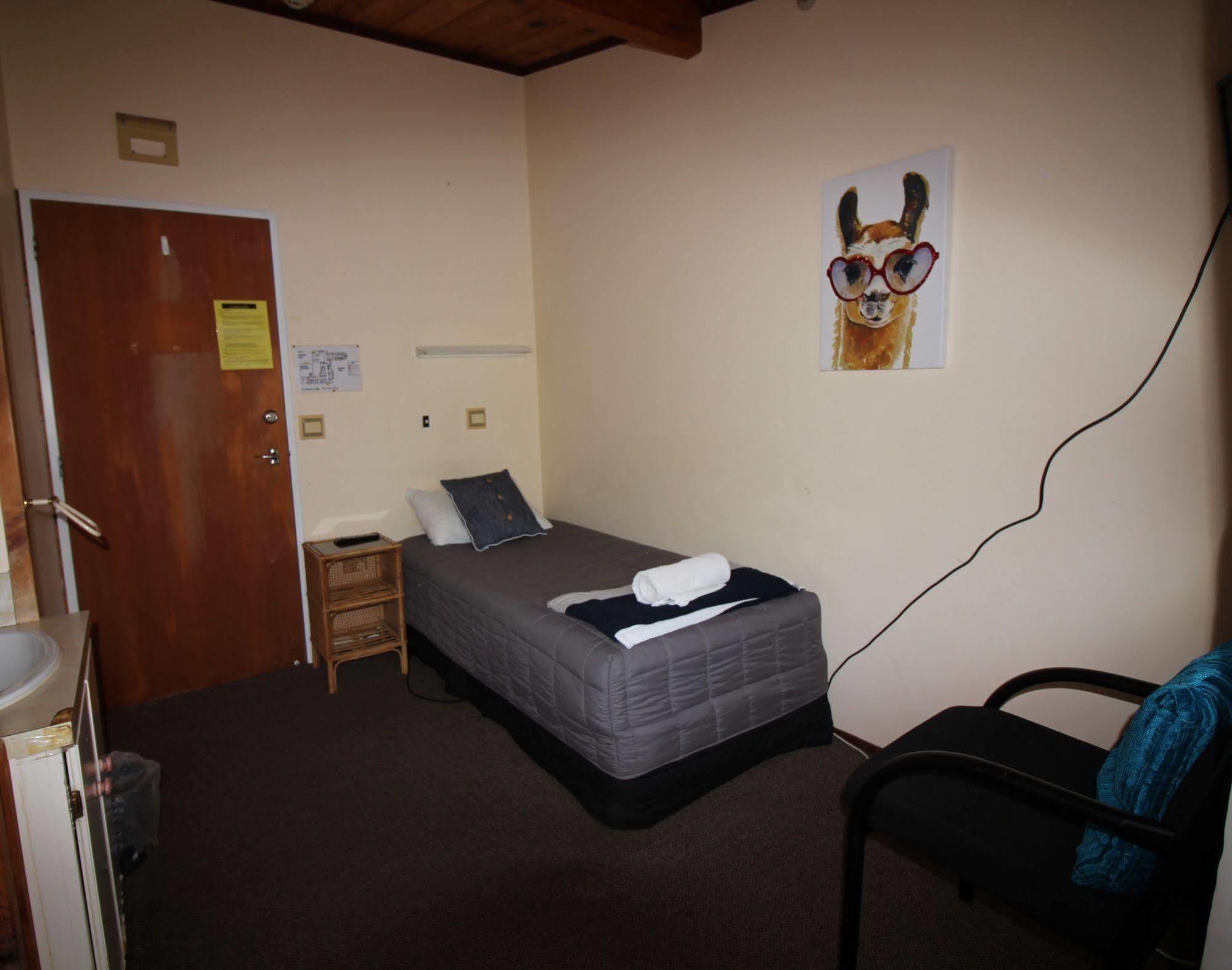 Yha Sunflower Lodge New Plymouth Exterior foto