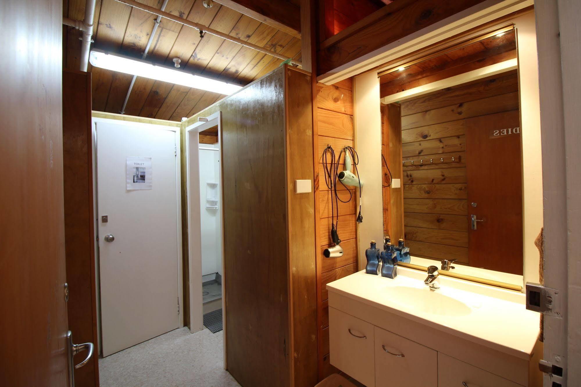 Yha Sunflower Lodge New Plymouth Exterior foto